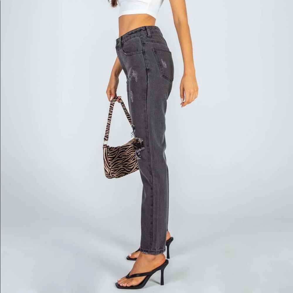 Princess Polly Zaneta Distressed Jeans - Picture 4 of 12